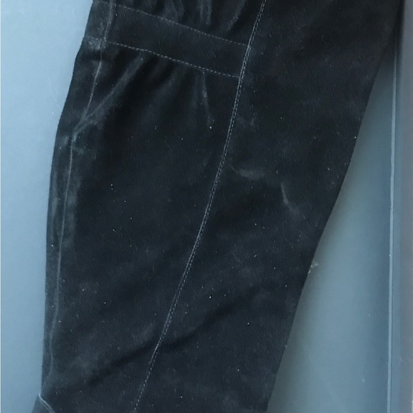 Boots . Shoes  , KENNETH COLE BLACK SUADE Heel’s - Picture 6 of 8